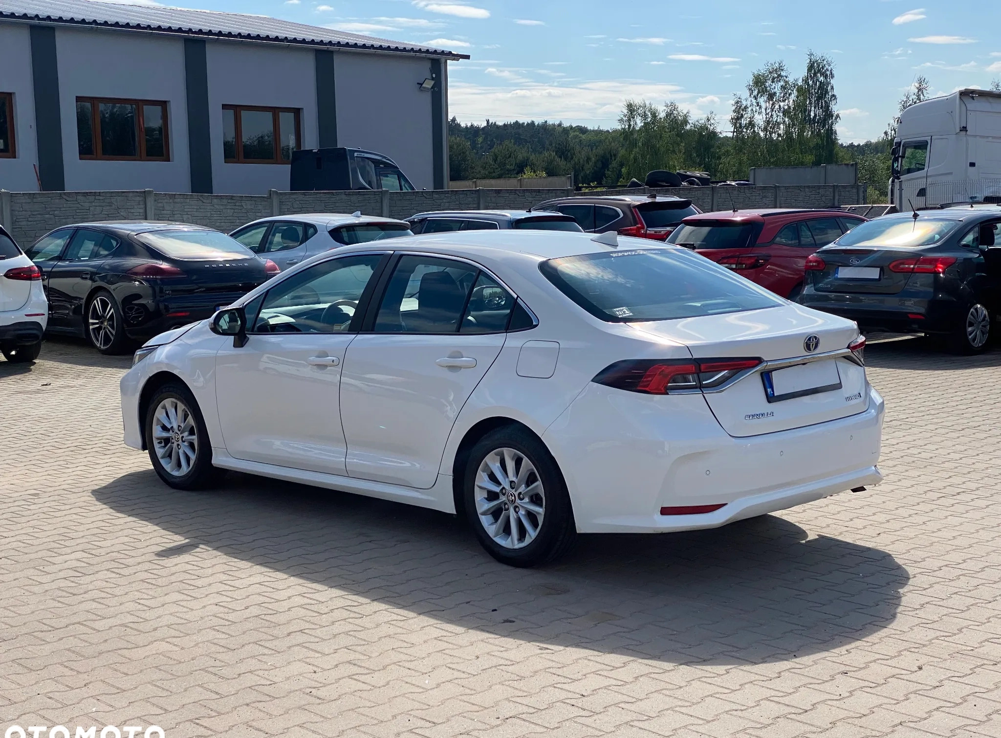 Toyota Corolla cena 59800 przebieg: 166919, rok produkcji 2022 z Rzeszów małe 379